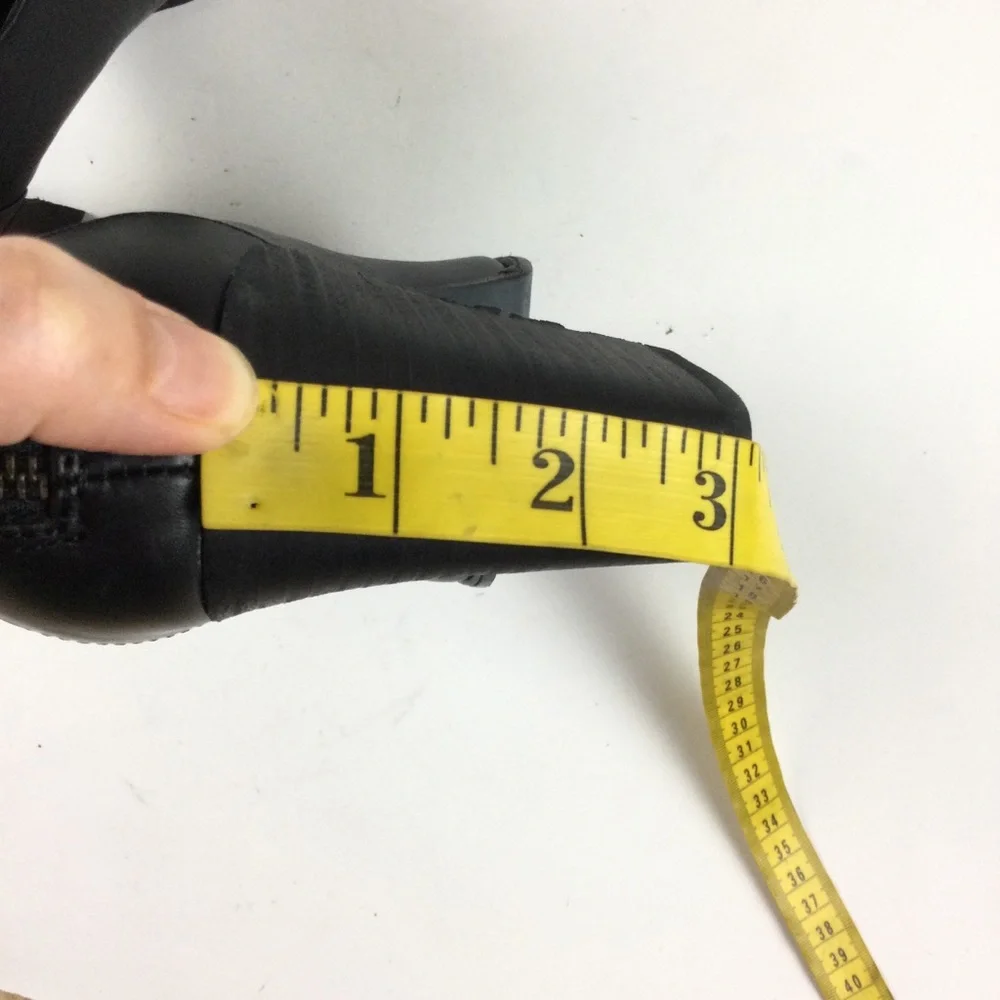 EILEEN FISHER Black Leather Zipper Bootie Sz 8